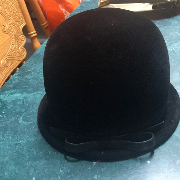 Antique Hat - Picture 1 of 2